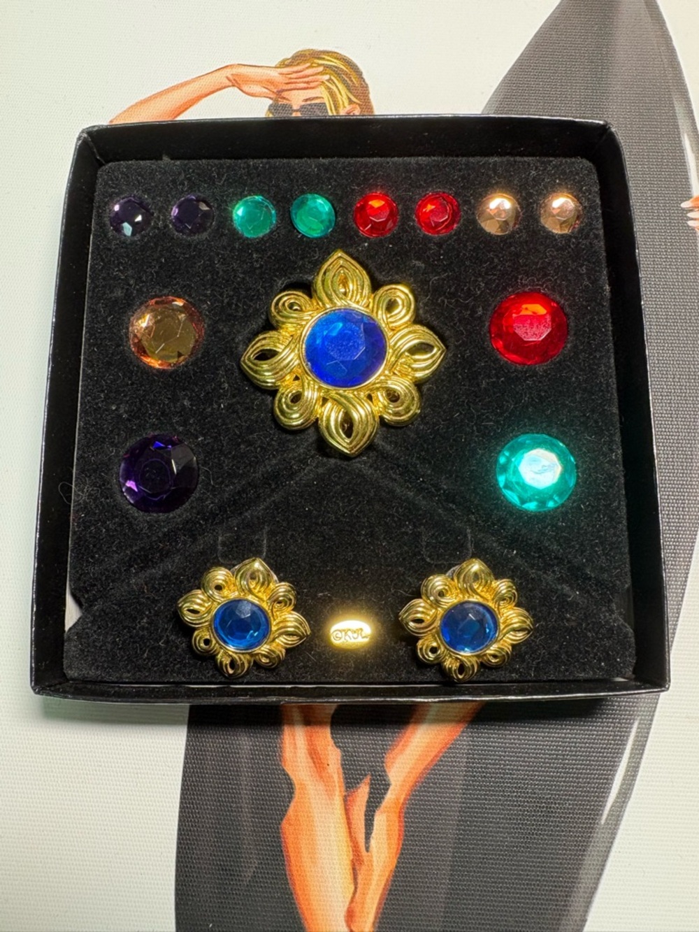 Vtg Kenneth Jay Lane color set inbox